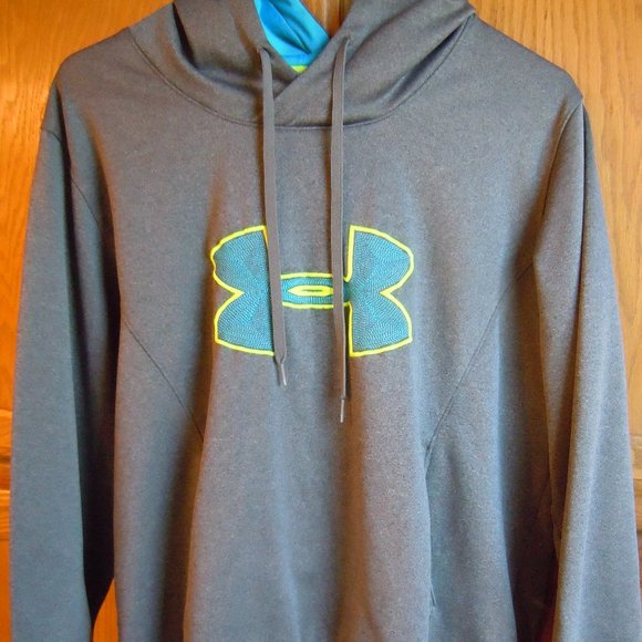 UNDER ARMOUR Hooded Pullover - Picture 1 of 10